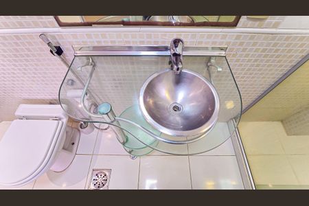 Apartamento à venda com 74m², 2 quartos e 1 vagaBanheiro da Suíte 2