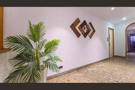 Apartamento à venda com 74m², 2 quartos e 1 vagaHall social