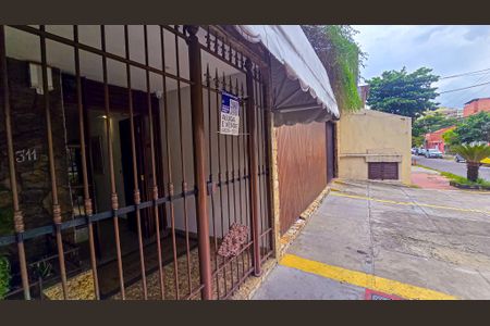 Apartamento à venda com 74m², 2 quartos e 1 vagaFachada do Prédio com placa