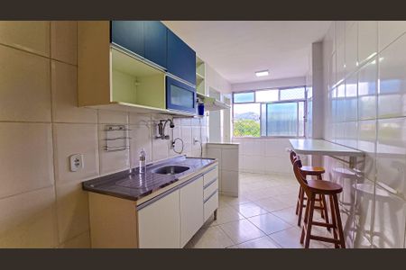 Apartamento à venda com 74m², 2 quartos e 1 vagaCozinha