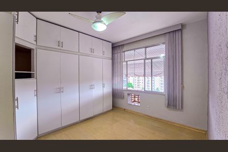 Apartamento à venda com 74m², 2 quartos e 1 vagaQuarto 2 - Suíte