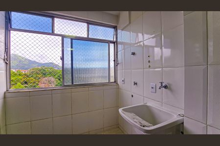 Apartamento à venda com 74m², 2 quartos e 1 vagaÁrea de Serviço