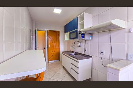 Apartamento à venda com 74m², 2 quartos e 1 vagaCozinha