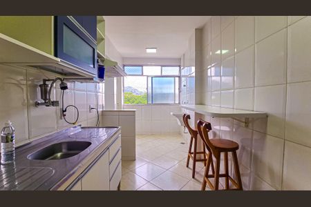 Apartamento à venda com 74m², 2 quartos e 1 vagaCozinha