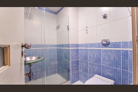 Apartamento à venda com 74m², 2 quartos e 1 vagaBanheiro Social