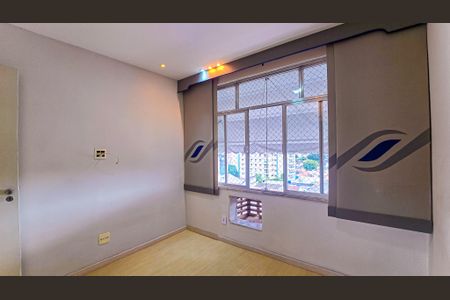 Apartamento à venda com 74m², 2 quartos e 1 vagaQuarto 