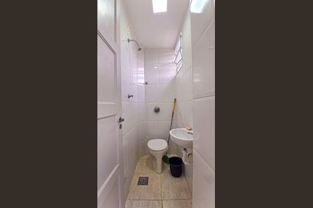 Apartamento à venda com 74m², 2 quartos e 1 vagaBanheiro de serviço