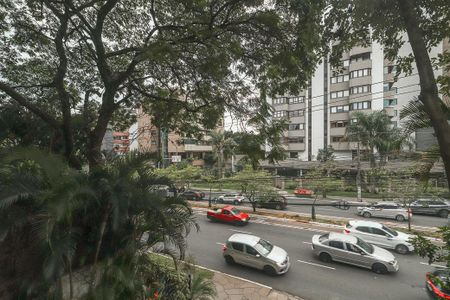 Apartamento à venda com 153m², 3 quartos e 3 vagasVista