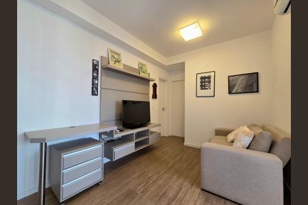 Sala de apartamento à venda com 1 quarto, 43m² em Vila Olímpia, São Paulo