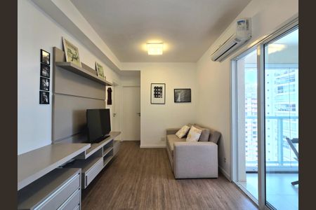 Sala de apartamento à venda com 1 quarto, 43m² em Vila Olímpia, São Paulo