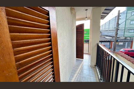 Casa à venda com 174m², 3 quartos e 4 vagas Casa à venda com 174m², 3 quartos e 4 vagasSacada do Quarto 1