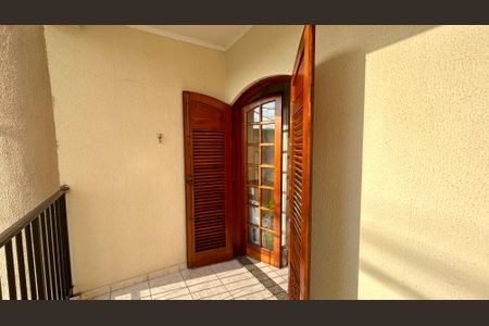Casa à venda com 174m², 3 quartos e 4 vagas Casa à venda com 174m², 3 quartos e 4 vagasSacada da suíte