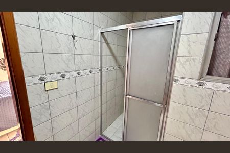 Casa à venda com 174m², 3 quartos e 4 vagas Casa à venda com 174m², 3 quartos e 4 vagasBanheiro da Suíte