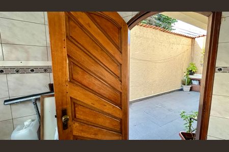 Casa à venda com 174m², 3 quartos e 4 vagas Casa à venda com 174m², 3 quartos e 4 vagasÁrea de Serviço