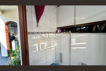 Casa à venda com 174m², 3 quartos e 4 vagas Casa à venda com 174m², 3 quartos e 4 vagasÁrea de Serviço