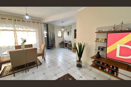 Sala de casa à venda com 3 quartos, 174m² em Jardim Tranquilidade, Guarulhos