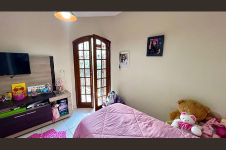 Casa à venda com 174m², 3 quartos e 4 vagas Casa à venda com 174m², 3 quartos e 4 vagasQuarto 1