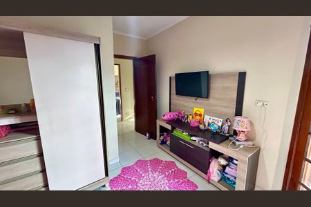 Casa à venda com 174m², 3 quartos e 4 vagas Casa à venda com 174m², 3 quartos e 4 vagasQuarto 1