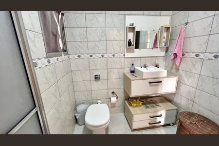 Casa à venda com 174m², 3 quartos e 4 vagas Casa à venda com 174m², 3 quartos e 4 vagasBanheiro da Suíte