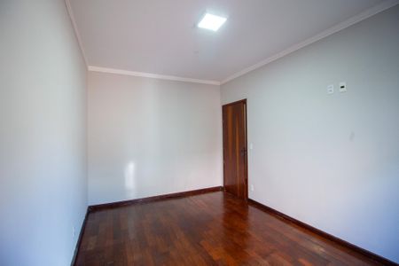 Casa para alugar com 188m², 3 quartos e 2 vagasQuarto 1