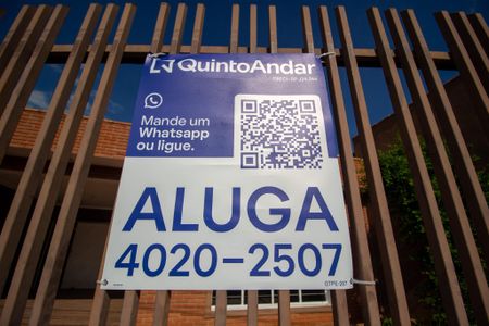 Casa para alugar com 188m², 3 quartos e 2 vagasFachada 