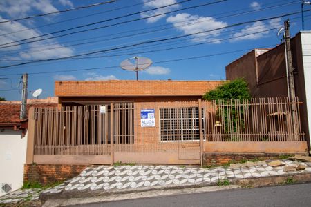 Casa para alugar com 188m², 3 quartos e 2 vagasFachada 