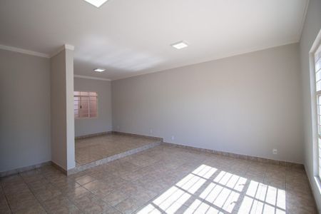 Sala  de casa para alugar com 3 quartos, 188m² em Vila Hortência, Sorocaba