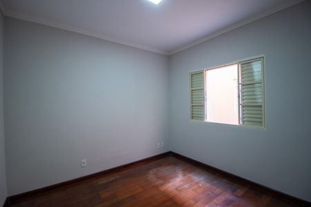 Casa para alugar com 188m², 3 quartos e 2 vagasQuarto 2