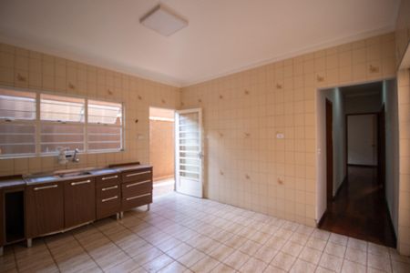 Casa para alugar com 188m², 3 quartos e 2 vagasCozinha 