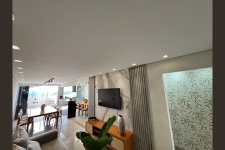 Apartamento à venda com 150m², 2 quartos e 3 vagasSala