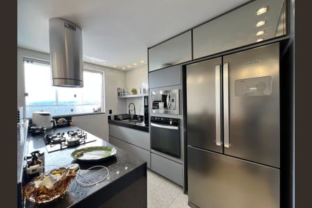 Apartamento à venda com 150m², 2 quartos e 3 vagasCozinha