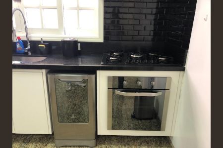 Casa para alugar com 470m², 4 quartos e 4 vagasCozinha