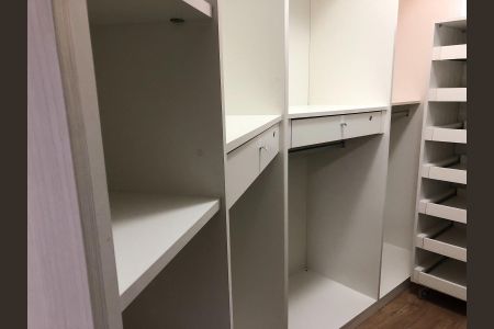 Quarto de casa para alugar com 4 quartos, 470m² em Morada dos Pássaros, Barueri