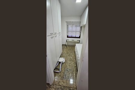 Casa para alugar com 470m², 4 quartos e 4 vagasQuarto