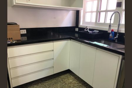 Quarto de casa para alugar com 4 quartos, 470m² em Morada dos Pássaros, Barueri