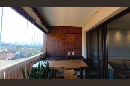 Apartamento à venda com 81m², 1 quarto e 2 vagasVaranda