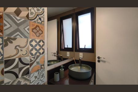 Apartamento à venda com 81m², 1 quarto e 2 vagasBanheiro social