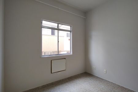 Apartamento à venda com 57m², 2 quartos e 1 vagaQuarto 2
