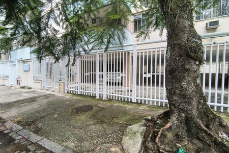 Apartamento à venda com 57m², 2 quartos e 1 vagaFachada do condomínio