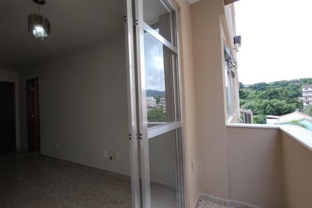 Apartamento à venda com 57m², 2 quartos e 1 vagaVaranda