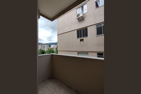 Apartamento à venda com 57m², 2 quartos e 1 vagaVaranda