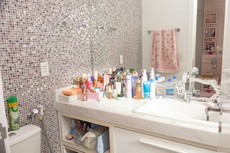 Apartamento para alugar com 155m², 4 quartos e 4 vagasBanheiro da Suíte 1