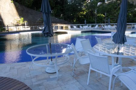 Apartamento para alugar com 155m², 4 quartos e 4 vagasÁrea comum - Piscina