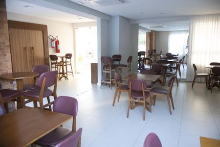 Apartamento para alugar com 155m², 4 quartos e 4 vagasÁrea comum - Salão de festas