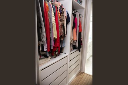 Apartamento para alugar com 155m², 4 quartos e 4 vagasCloset da suíte