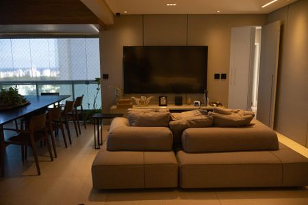 Apartamento para alugar com 155m², 4 quartos e 4 vagasSala