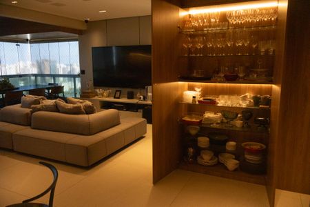 Apartamento para alugar com 155m², 4 quartos e 4 vagasSala