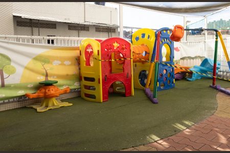 Apartamento para alugar com 155m², 4 quartos e 4 vagasÁrea comum - Playground