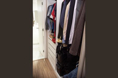 Apartamento para alugar com 155m², 4 quartos e 4 vagasCloset da suíte
