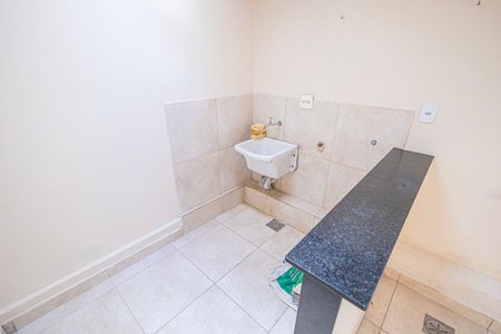 Apartamento para alugar com 85m², 2 quartos e 1 vaga Apartamento para alugar com 85m², 2 quartos e 1 vagaÁrea de Serviço